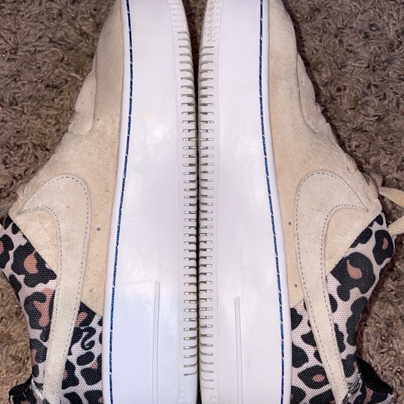 COPY - Air Force 1 Sage Low Premium Leopard
US W … - Picture 5 of 6